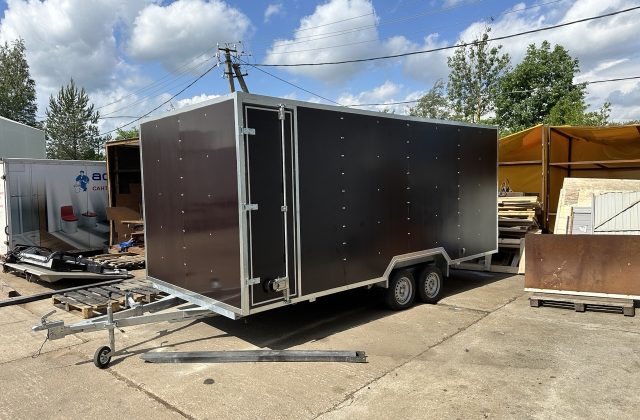 Коммерческий прицеп фургон