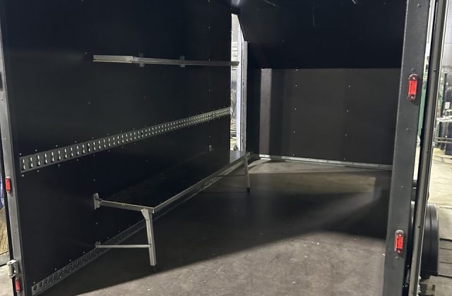 Обшить фанерой весь фургон