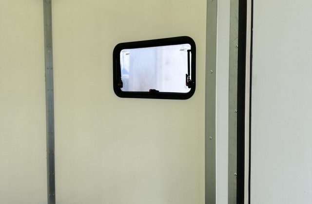 Монтаж стеклопакета